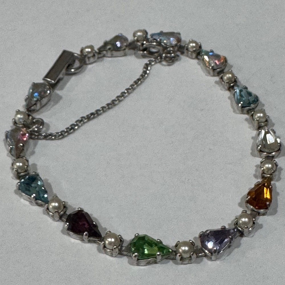 Unsigned Vintage Bracelet Women Multicolor Rhinestone Faux Pearl Silver Tone 7"